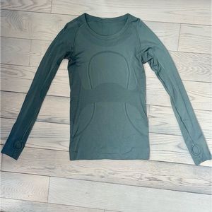 Lululemon Swiftly Tech long sleeve top